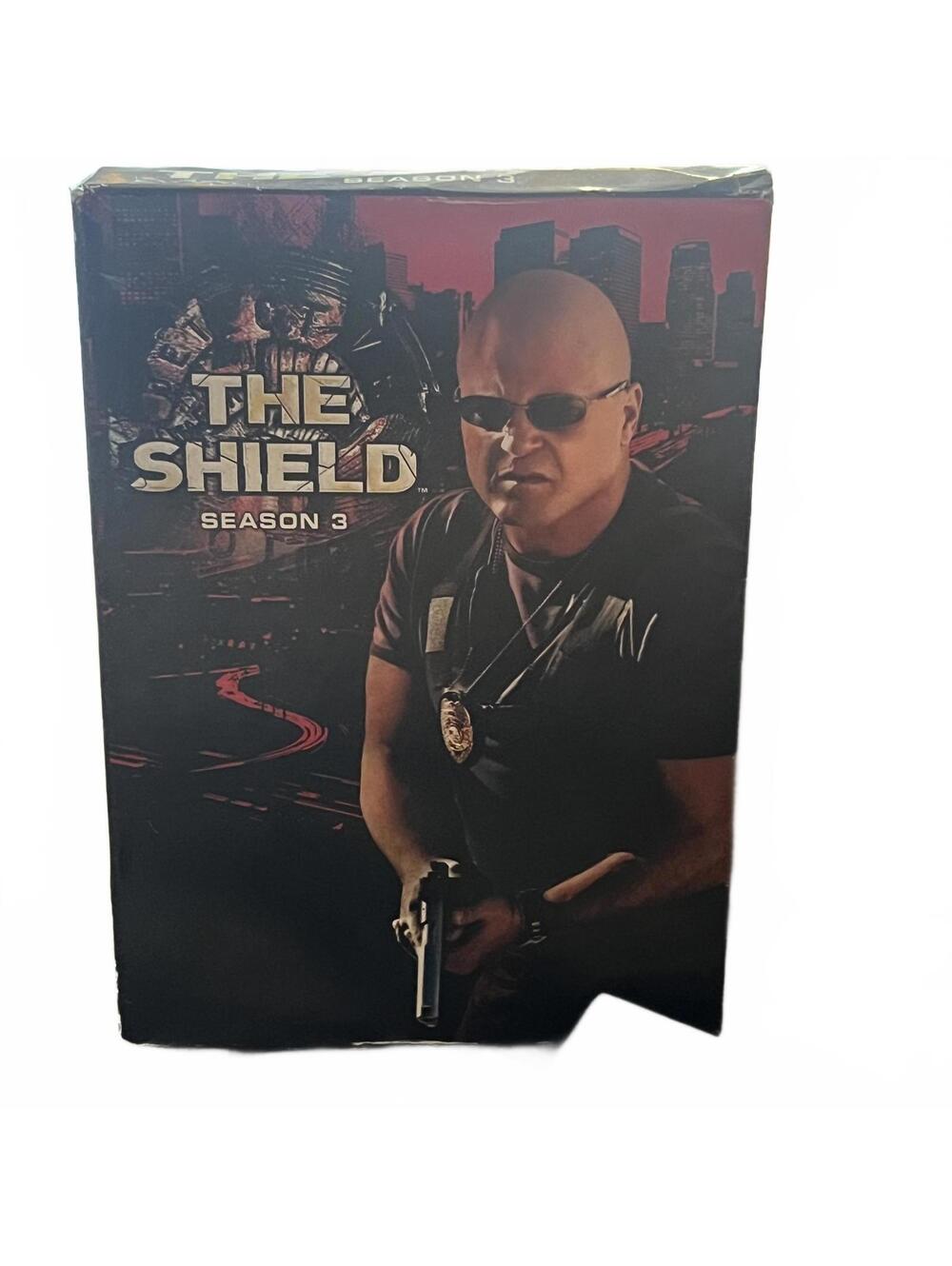 The Shield Season 3 Collector's Edition DVD